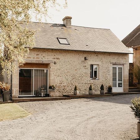 Le Clos Poulain Petits Gites De Charme Et Chambres D'Hotes Familiales Au Calme Proche Bayeux Et Des Plages Nonant Ngoại thất bức ảnh