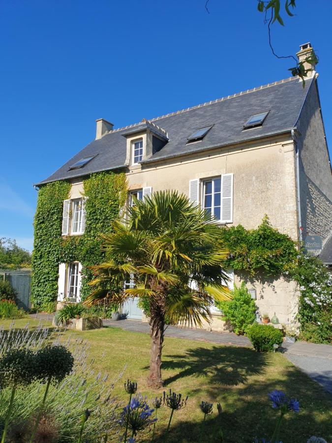 Le Clos Poulain Petits Gites De Charme Et Chambres D'Hotes Familiales Au Calme Proche Bayeux Et Des Plages Nonant Ngoại thất bức ảnh