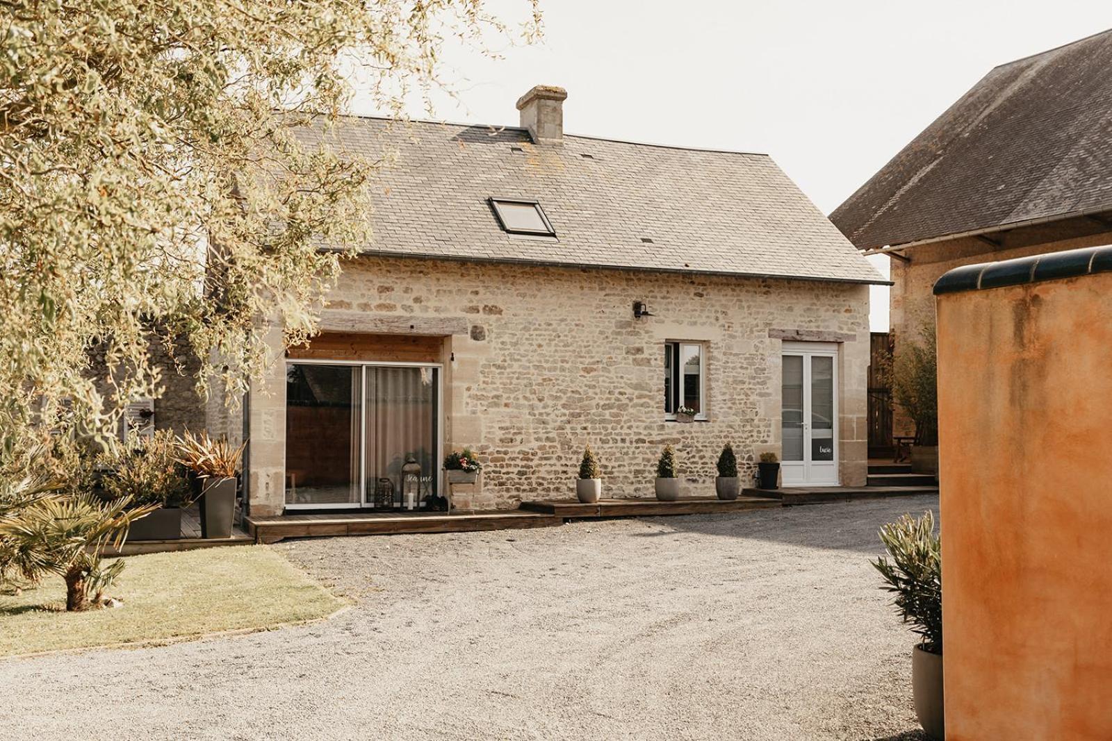 Le Clos Poulain Petits Gites De Charme Et Chambres D'Hotes Familiales Au Calme Proche Bayeux Et Des Plages Nonant Ngoại thất bức ảnh