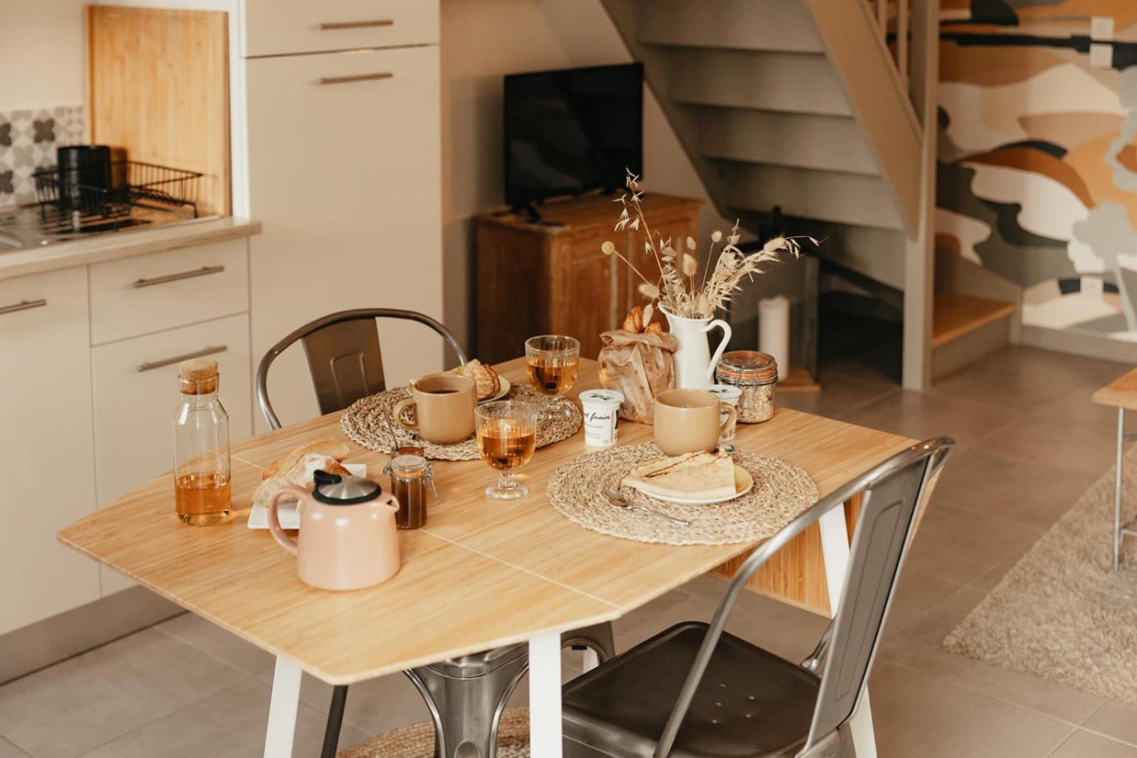 Le Clos Poulain Petits Gites De Charme Et Chambres D'Hotes Familiales Au Calme Proche Bayeux Et Des Plages Nonant Ngoại thất bức ảnh